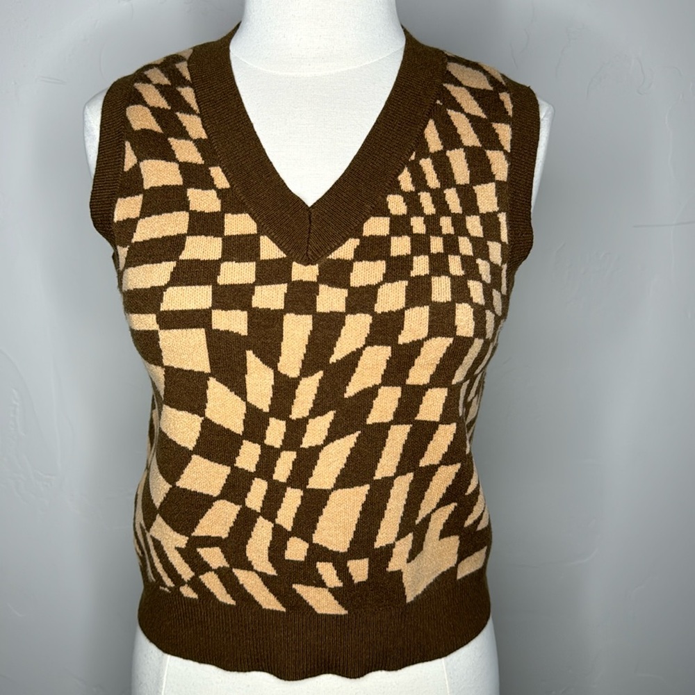 Willow & Wind wavy checker Vest Size Large
